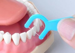 牙线清洁口腔比牙签更好使 你用对了吗？
