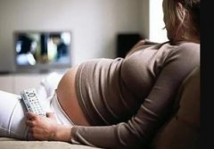 怀孕期间可以看电脑吗 怀孕上班用电脑要注意什么
